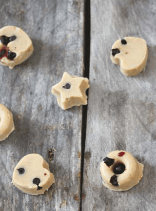 Peanut butter and blueberry muffins